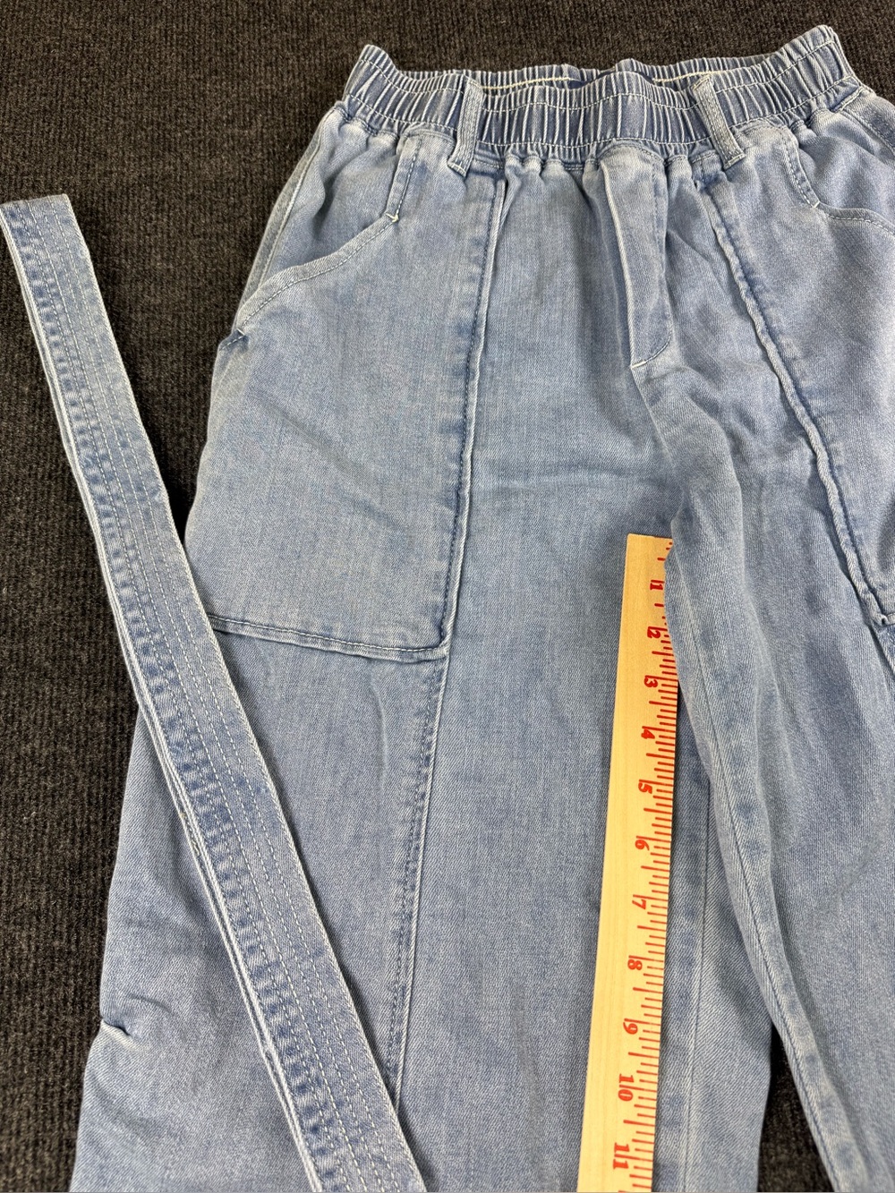 Democracy Light Blue Women's Denim Jeans with Elastic Waist 4 loose fit